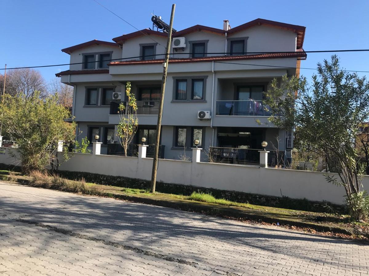 الشقق الفندقية كويجيزفي  Golden Lake Aparts المظهر الخارجي الصورة