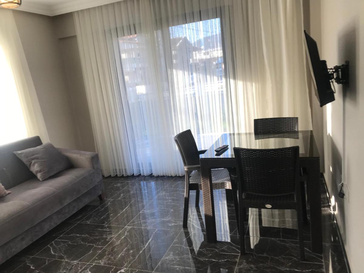 الشقق الفندقية كويجيزفي  Golden Lake Aparts المظهر الخارجي الصورة