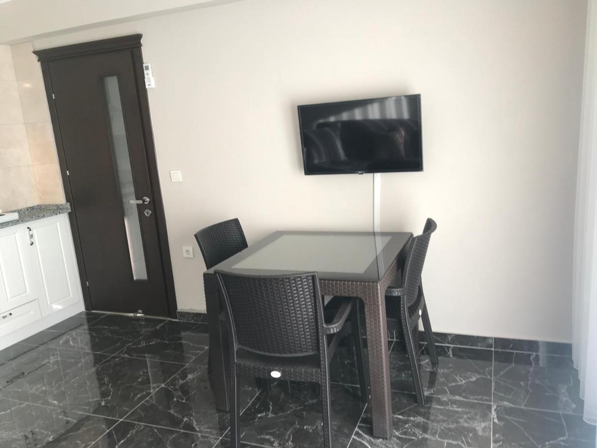 الشقق الفندقية كويجيزفي  Golden Lake Aparts المظهر الخارجي الصورة